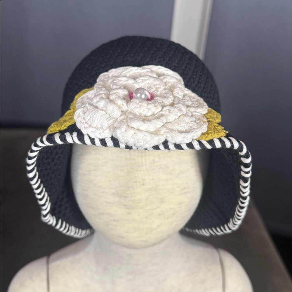 Daisy Baby Black Crocheted Sun Hat Layered Flower 100% Cotton 2-8 years NEW
